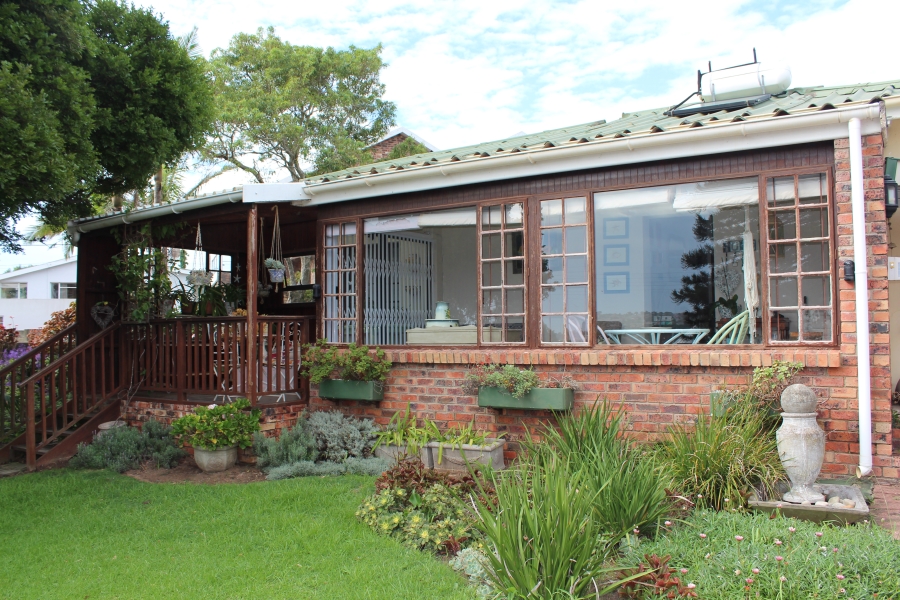 2 Bedroom Property for Sale in West Bank Eastern Cape